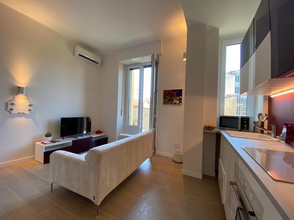 Kibilu - Viale Regina Margherita Milán Exterior foto