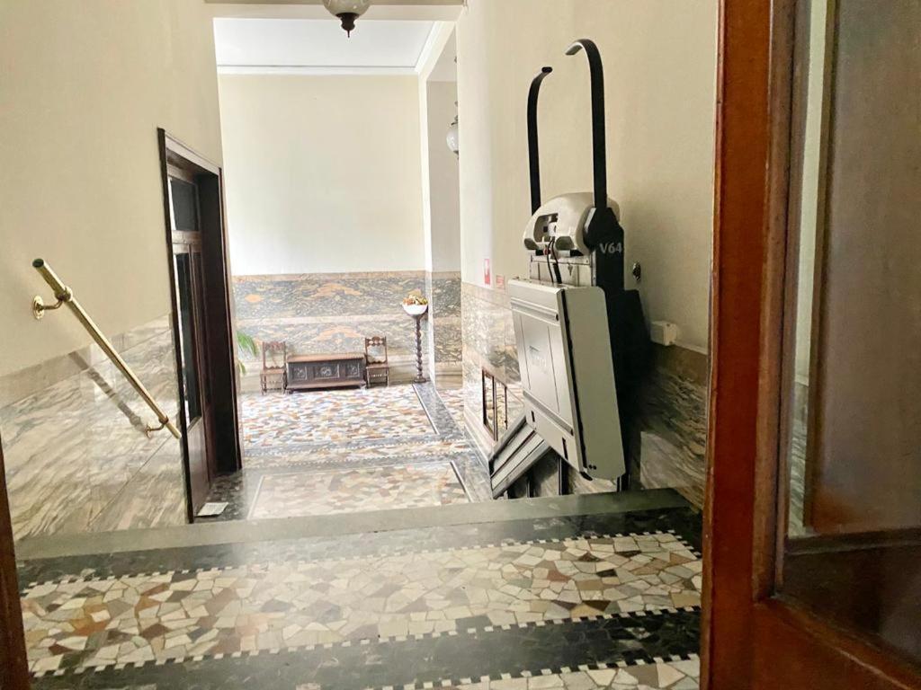 Kibilu - Viale Regina Margherita Milán Exterior foto